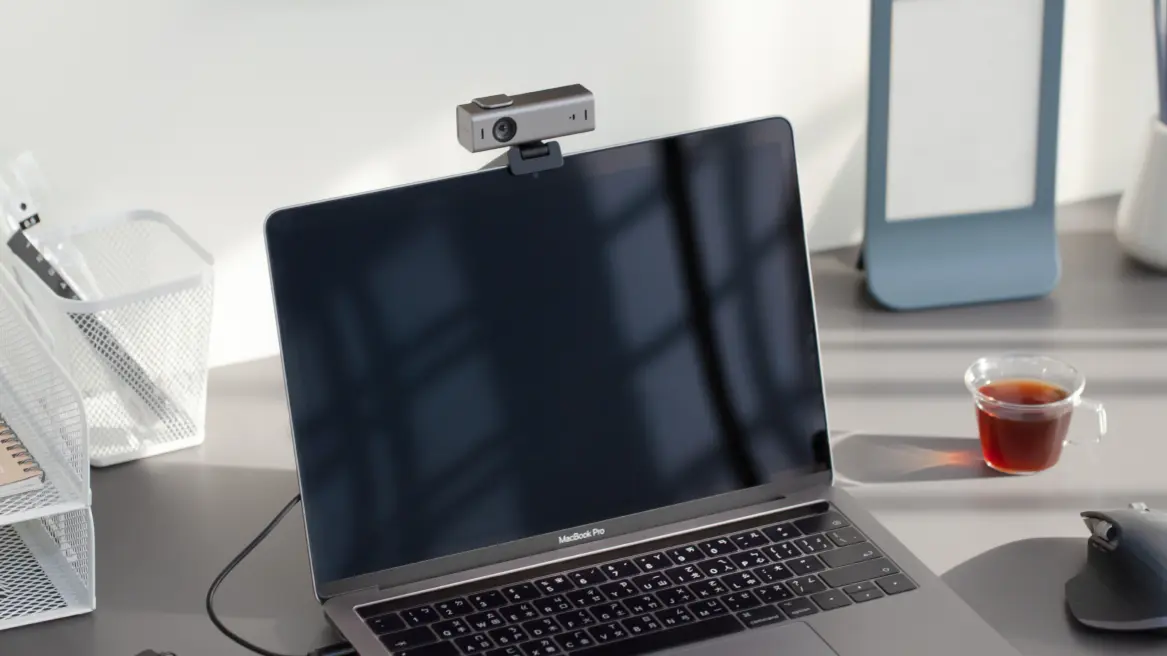 Lumina webcam on a laptop