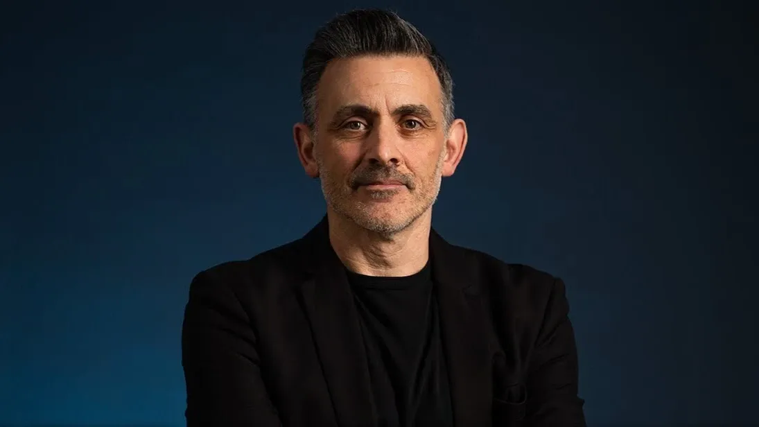 Steve Faulkner Magician Headshot