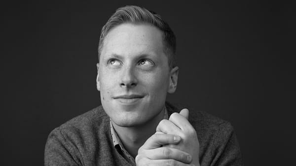 Black and white image of magician Ben Seidman